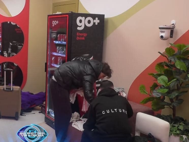Alba i fshehu peshqirat, Klodi dhe Labinoti ende në kërkim të tyre (VIDEO)