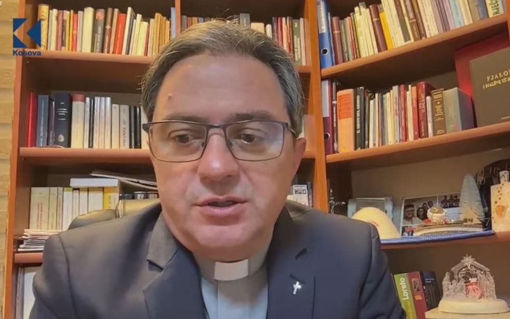 "Festa e Krishtlindjes na thërret të bëhemi më të mirë dhe më solidarë" (VIDEO)  