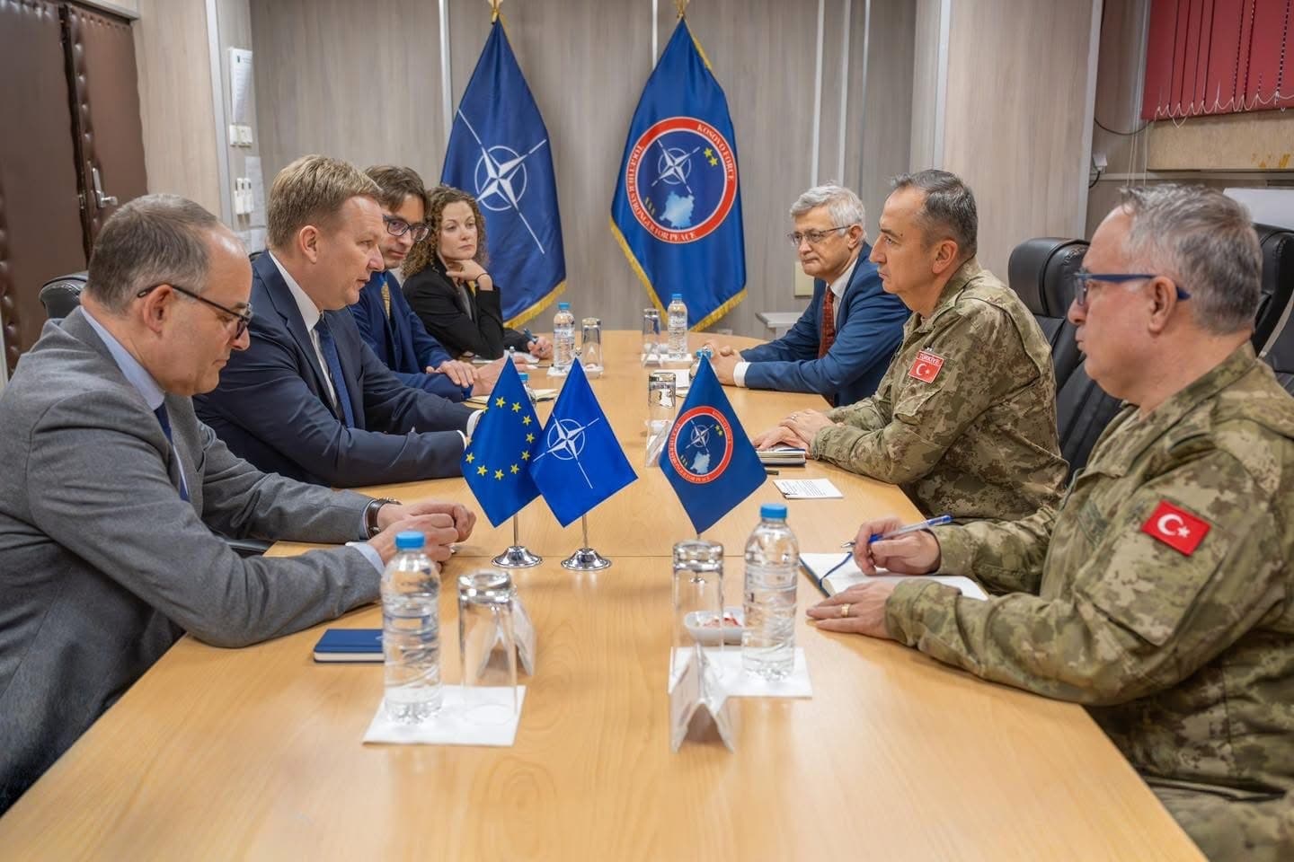 Ulutash me Sorensenin: Dialogu i Brukselit, thelbësor për sigurinë afatgjatë në Kosovë