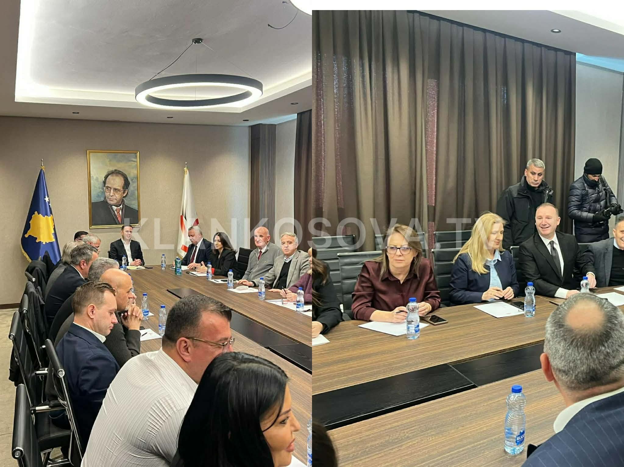 Nis mbledhja e kryesisë së LDK-së, Bajrami shkon me qëndrimin e njëjtë për Abdixhikun