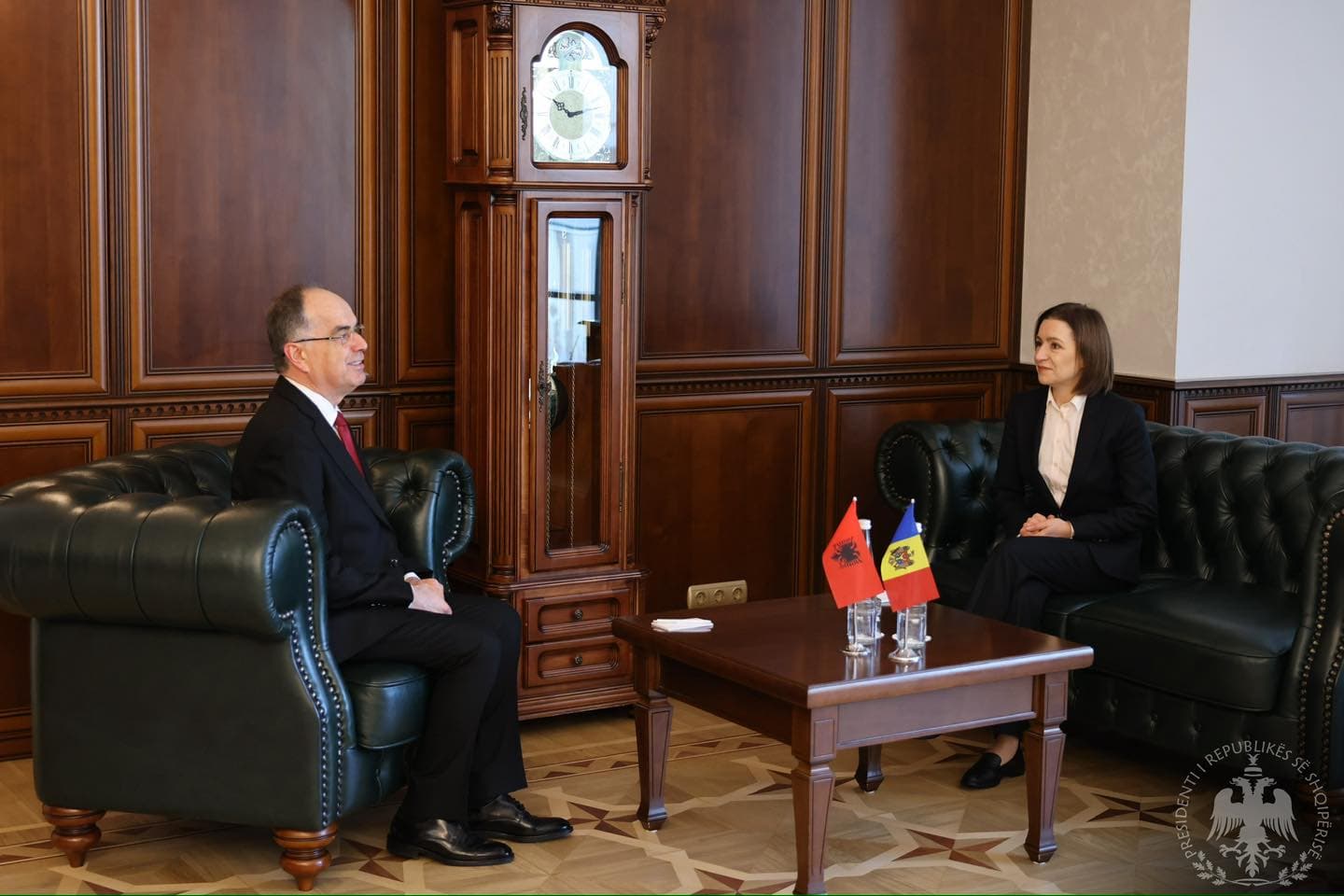 Begaj takon presidenten e Moldavisë: Inkurajojmë rishqyrtimin e njohjes së Kosovës