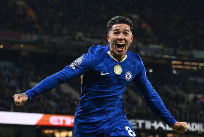 Chelsea “ia ngjet” dorën Arsenalit, ndal Cityn në Etihad
