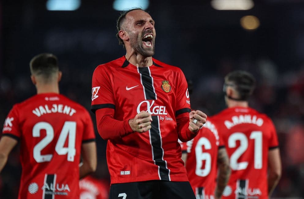 Muriqi s'e lë rehat Lewandowskin, prapë e kalon me gola