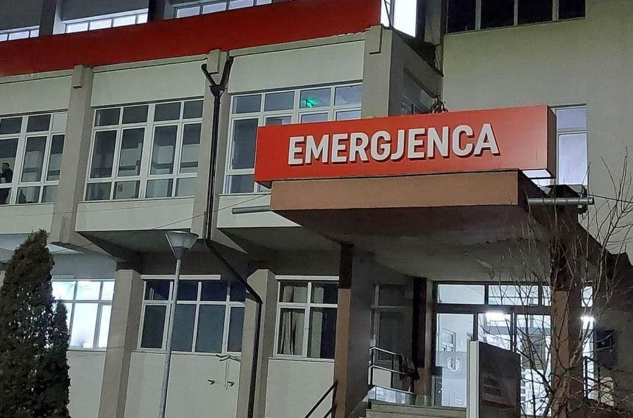 Të plagosurit nga rasti në Podujevë janë jashtë rrezikut për jetë, po trajtohen në QKUK