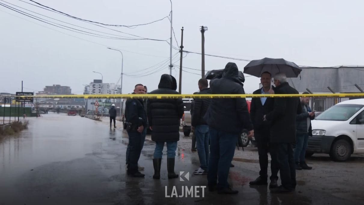 Drenica nën ujë: Stabilizohet gjendja në Drenas e Skenderaj (VIDEO)