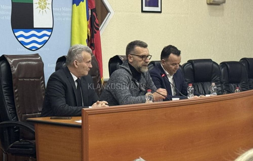 Safet Kamberi zgjidhet kryesues i Kuvendit Komunal të Mitrovicës