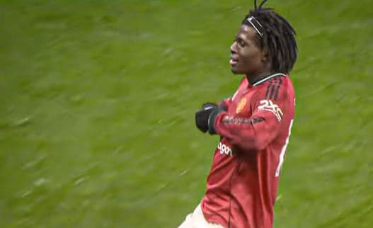 Cityn po e "ha Djalli" në Old Trafford, Unitedi ia bën 2-0