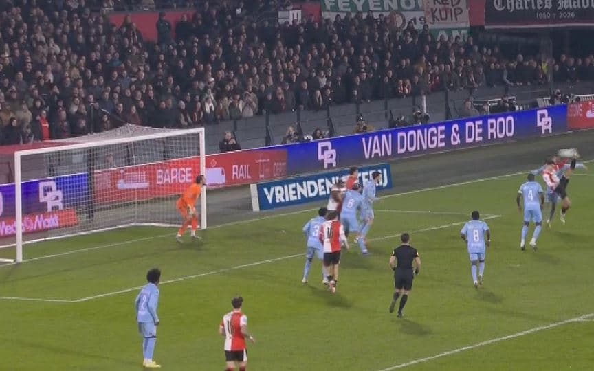 "Si djali, si baba" - i biri i Van Persiet për dy minuta shënon dy gola mjeshtërorë (VIDEO)