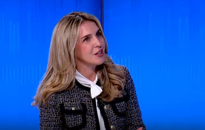 "Jemi në prag të rizgjedhjes së presidentes Osmani", paralajmëron shefja e kabinetit të saj (VIDEO)