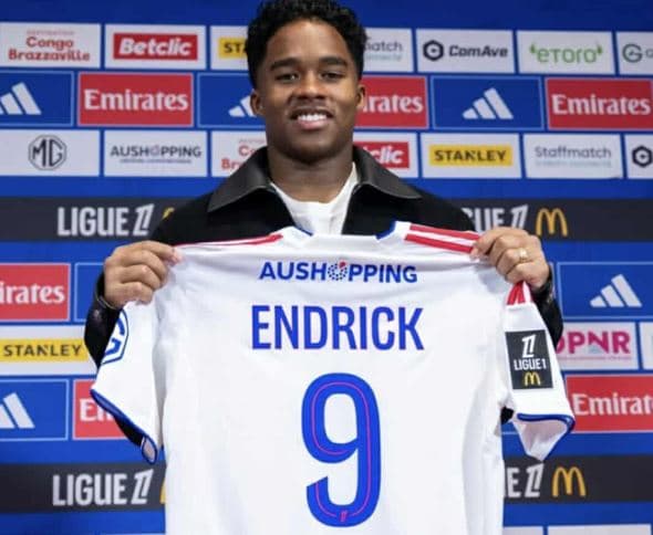 Endrick edhe zyrtarisht prezantohet te Lyon