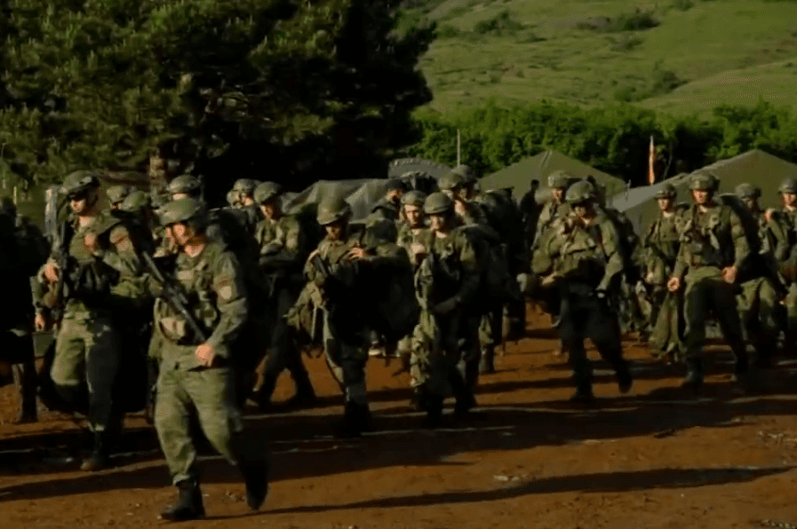 “Marshi i Ushtrisë së Kosovës”, sonte në MAT në Klan Kosova, një histori e veshur me tri uniforma (VIDEO)