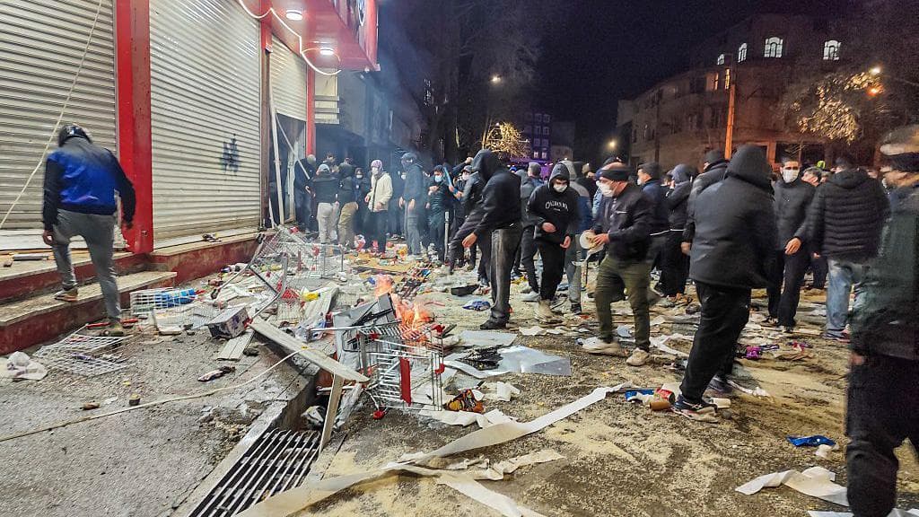 Shpërthejnë protesta të mëdha antiqeveritare në Teheran dhe qytete të tjera iraniane