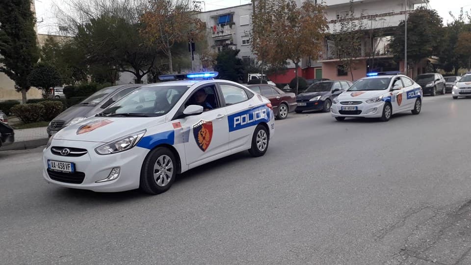 Shpërthim i fuqishëm në Tiranë, dyshohet për lëndë plasëse