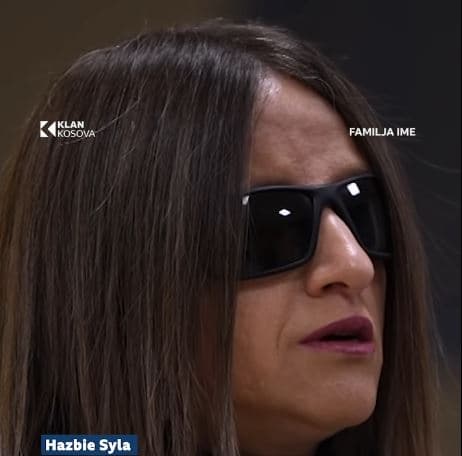 Rrëfimi i gruas që humbi shikimin nga mosha 4 vjeçe - sot fizioterapeute (VIDEO)