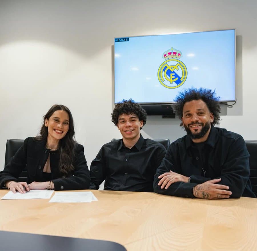 Enzo Alves, djali i Marcelos, nënshkruan kontratën e parë profesionale