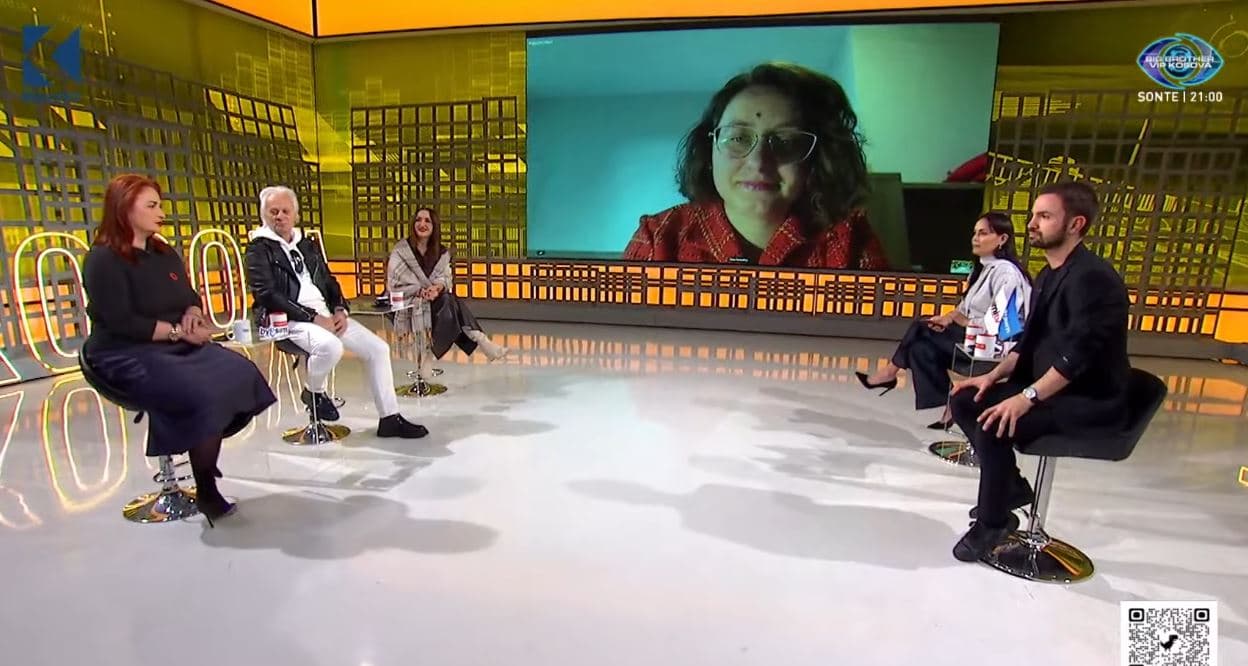 “Godita vajzën se ia ktheu fjalën burrit”, deklarata e një nëne që ndezi rrjetin (VIDEO)