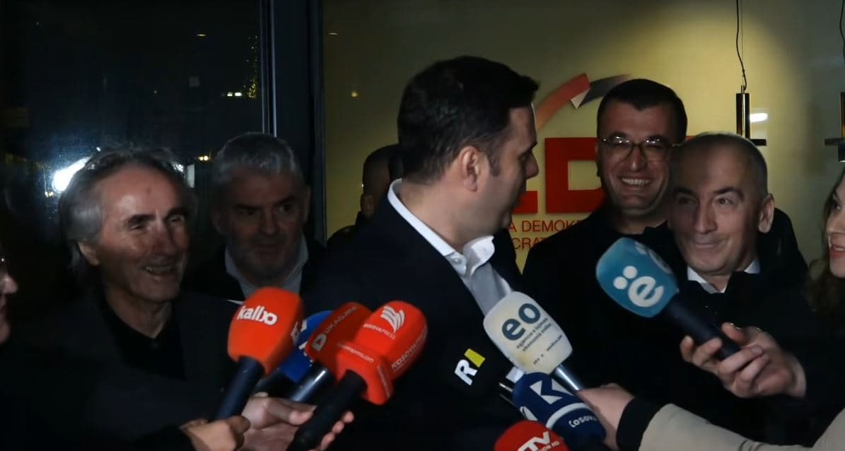 "A ka kundërkandidat?", kështu reagon Abdixhiku kur pyetet nga Klani: Jo, s'qenkan të interesuar