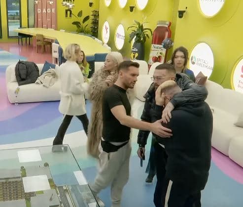 E dhimbshme: Momenti kur Labi e kupton që i ka vdekur gjyshi (VIDEO)