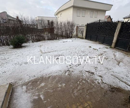 Rrugët e Emshirit në gjendje të rëndë pas reshjeve, ankohen banorët (VIDEO)