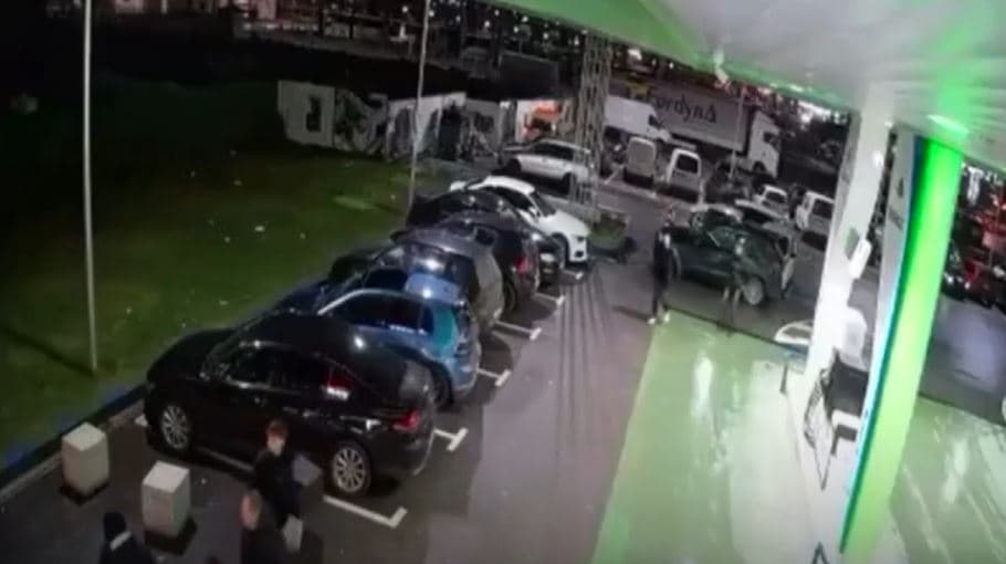 Incidenti në Podujevë: Tre të plagosur, pesë në arrati (VIDEO)