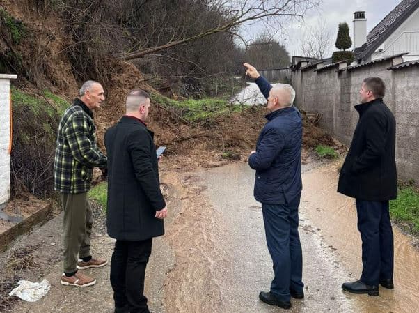 Çfarë dëmesh shkaktuan përmbytjet në Klinë? – Flet kryetari Elezaj (VIDEO)