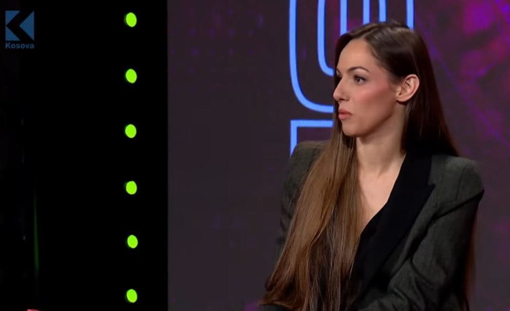 “Nuk ka me të besu” - flet familjarja që ia mbajti sekretin Londrimit… (VIDEO)