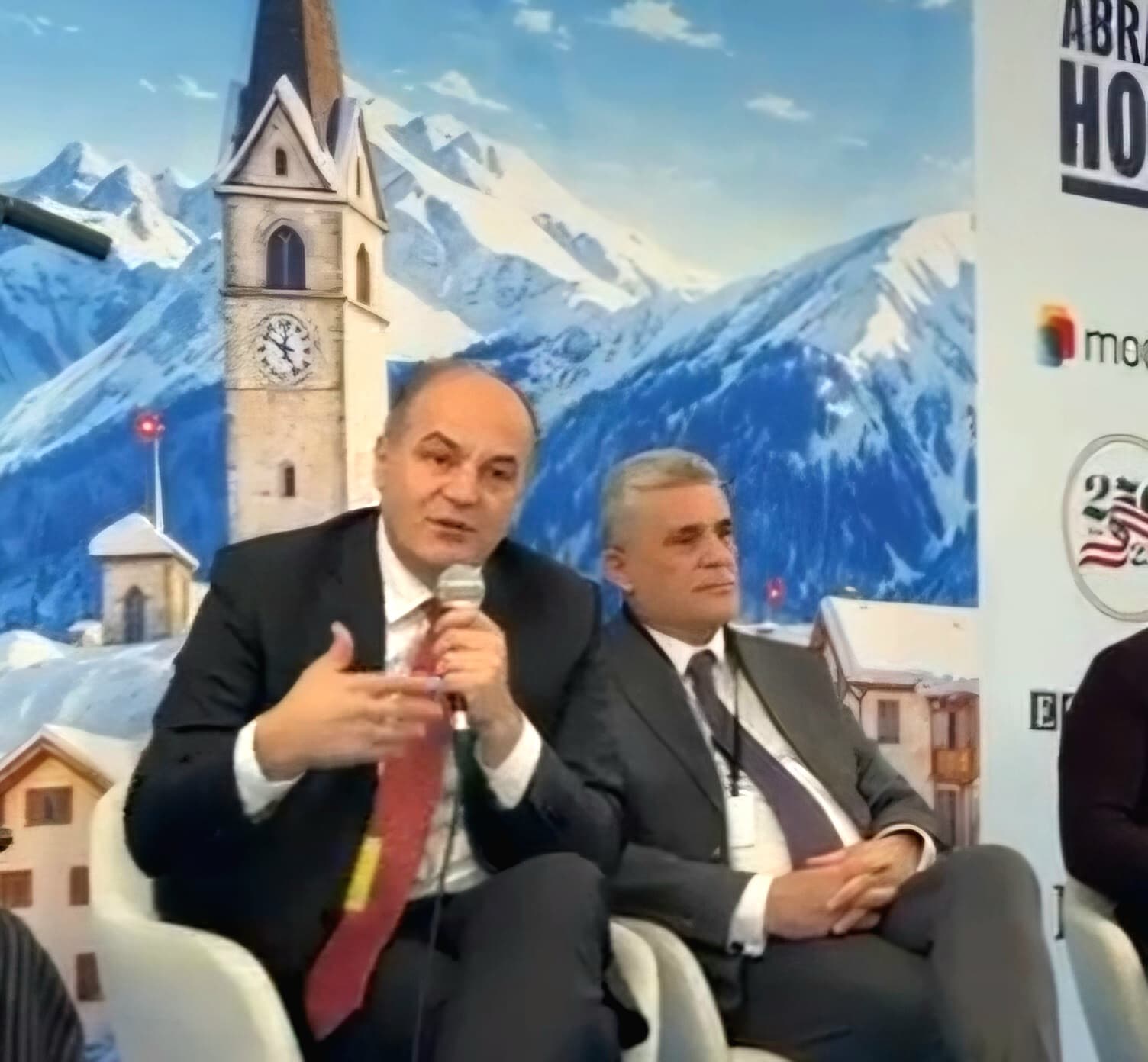 Hoxhaj në Forumin e Davosit: Pa reagim perëndimor, hegjemonia serbe rrezikon paqen në Ballkan