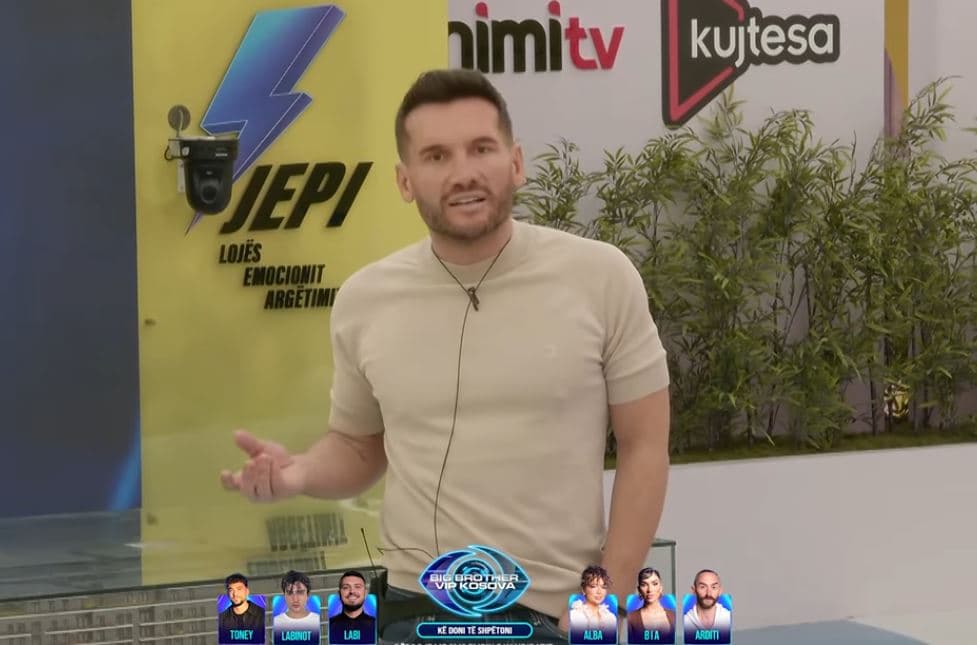 Momente qesharake: Ludo nuk di ta thotë emrin e Mihrije Brahës (VIDEO)