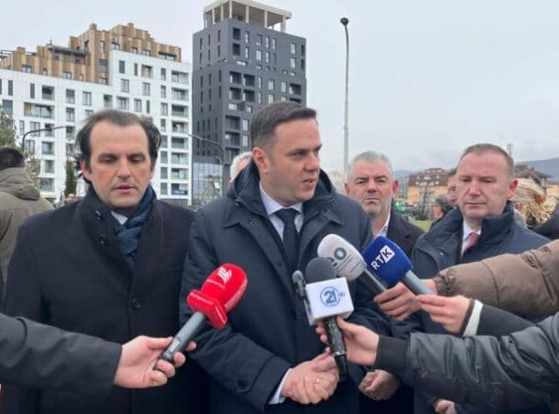 Abdixhiku pas homazheve te varri i Rugovës: Mbetet shqiptari më i madh i të gjitha kohërave