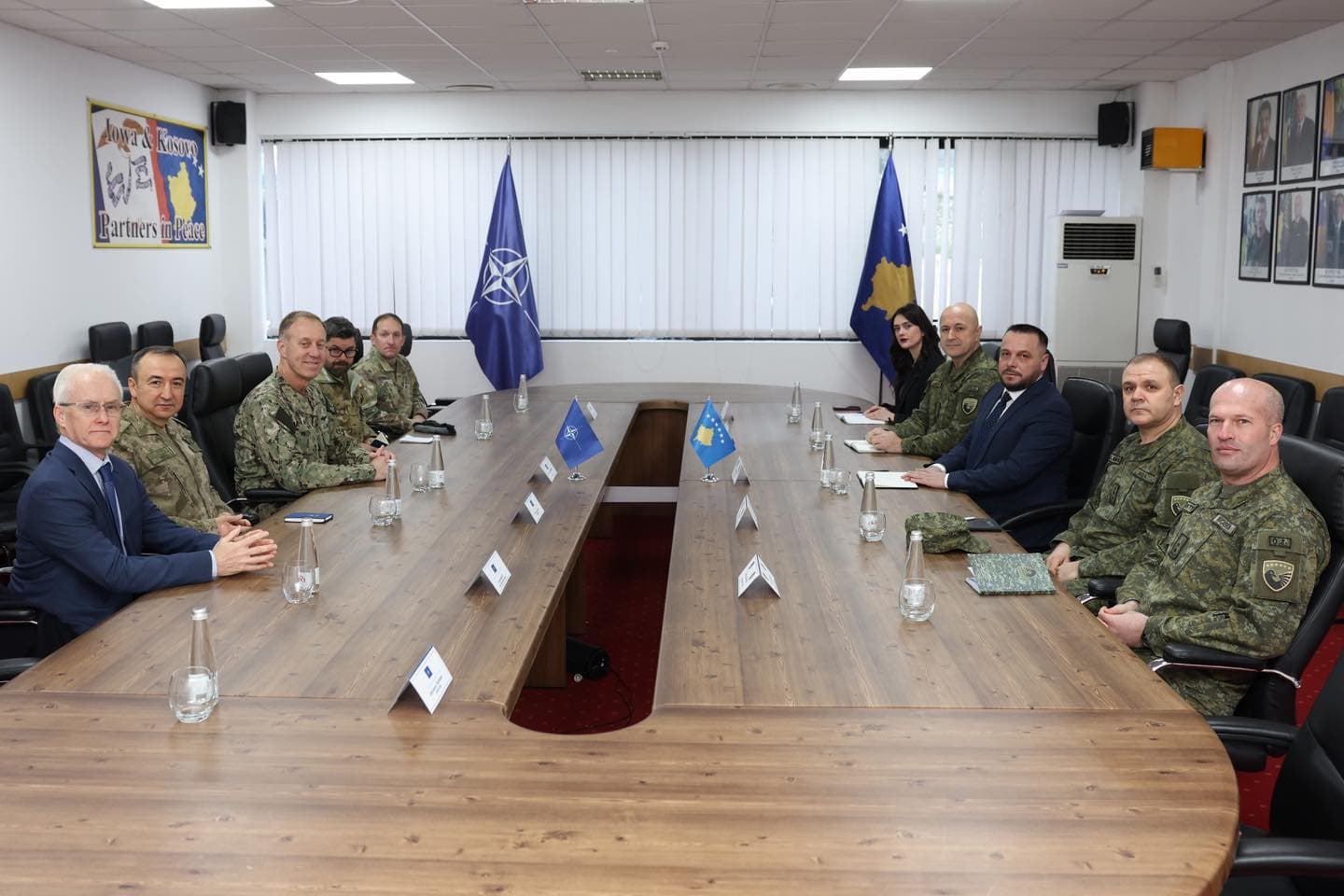 Maqedonci takon Wikoff dhe Ulutashin, flasin për sigurinë dhe forcimin e kapaciteve të FSK-së
