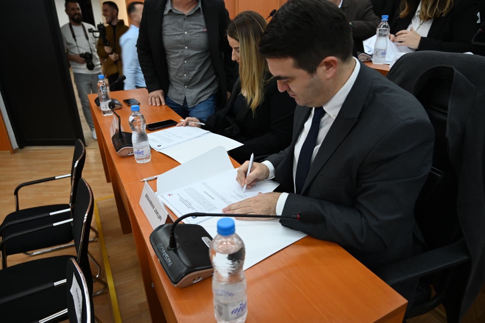 Kryesuesi i KK të Shtimes thërret seancë për Masakrën e Reçakut, Komuna s’ia njeh pozitën