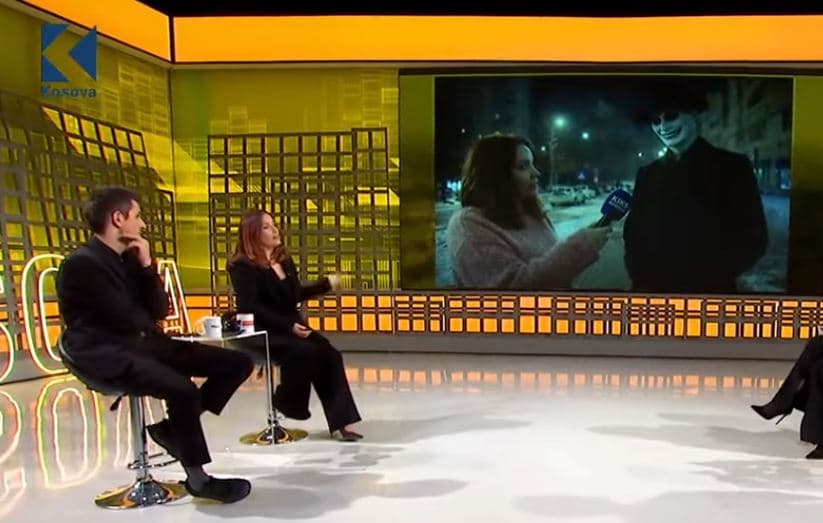 “Djali i vogël filloi me pasë frikë…” - Gazetarja zbulon prapaskenat e fotos që pushtoi rrjetin (VIDEO)