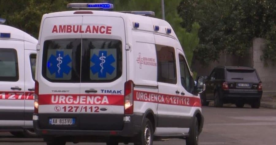 Aksident në Kukës, vetura përplas 49-vjeçaren