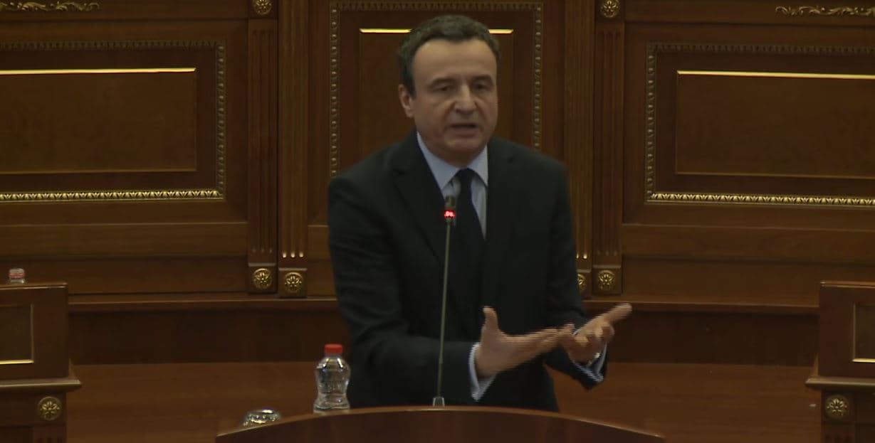 Pensionet, shtesat, paga e 13-të, Kurti: Rritjen ekonomike nuk e mbajmë në shtet, por e shpërndajmë