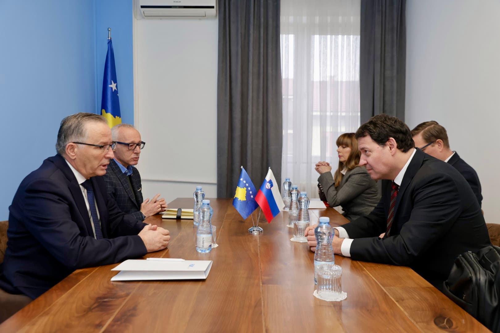 Hamza takon ambasadorin Franges, flasin për forcimin e sigurisë në Ballkanin Perëndimor