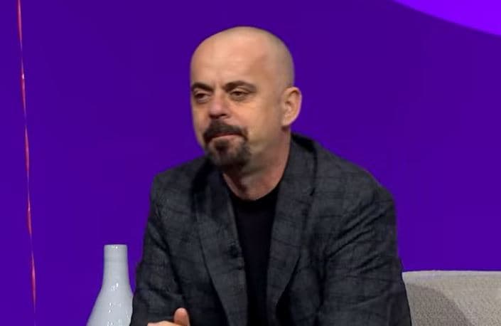"Më kish sha bukur randë", Rexhaj flet për sherrin me Buzhalën (VIDEO)