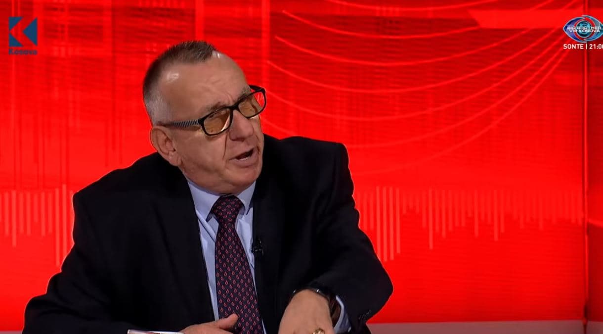 “Kurtin e ka çu ku ka deshtë” – Hasani flet për Lajçakun (VIDEO)