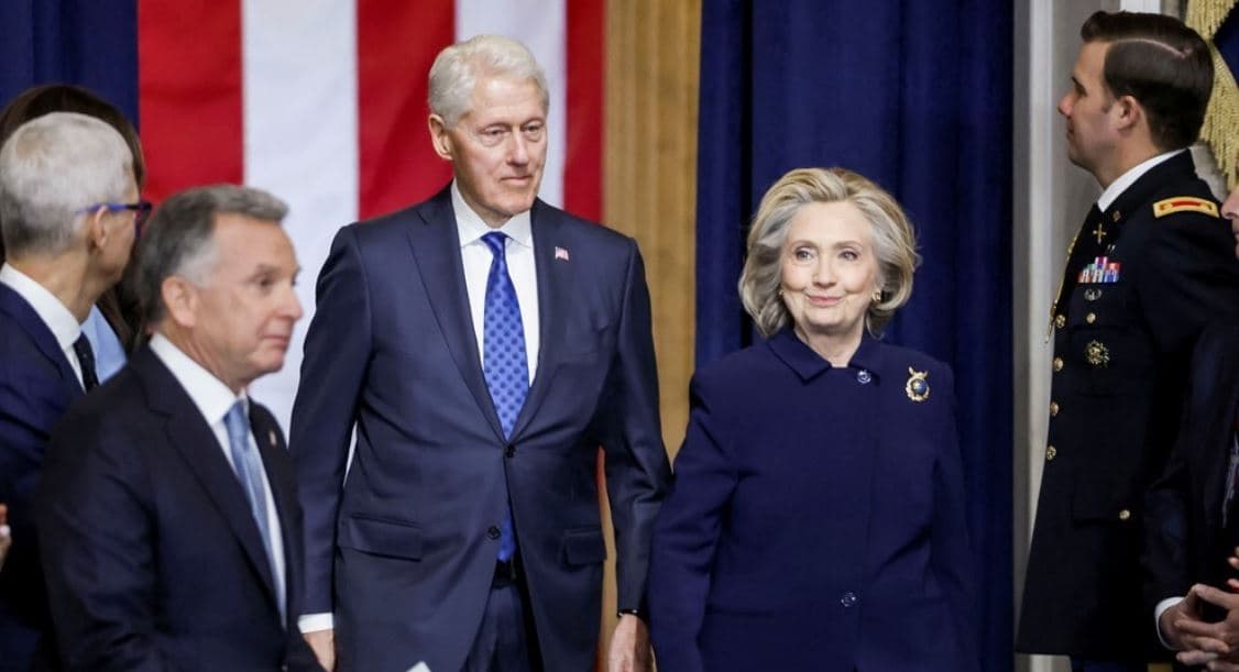 Bill Clinton mbron Hillaryn: Përfshirja e saj nuk ishte e drejtë