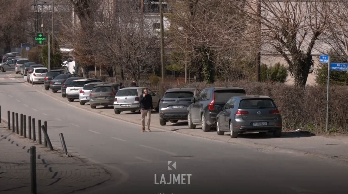 Banorëve të Prishtinës, derman për parkingje s’po u bën as komuna (VIDEO)