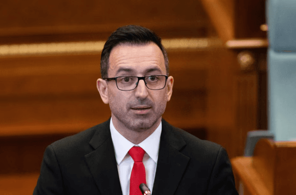 Nesër seanca konstituive, Basha thërret në takim krerët e partive