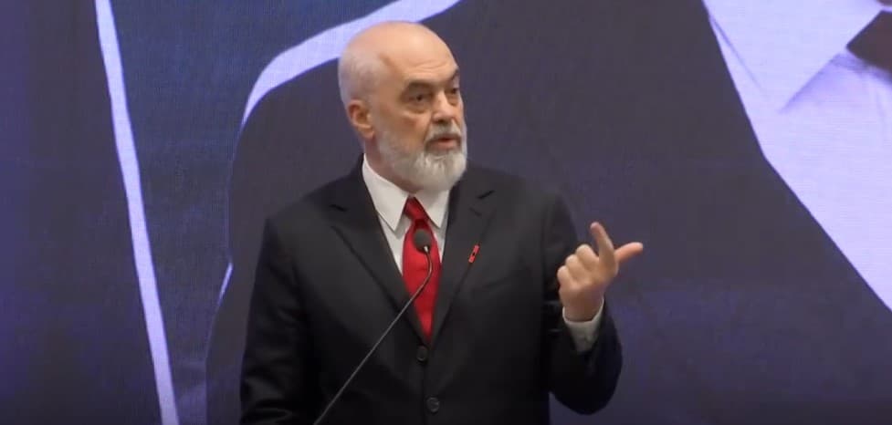 Kushtetuesja tha se mbyllja e TikTok cenoi lirinë e shprehjes, reagon Rama