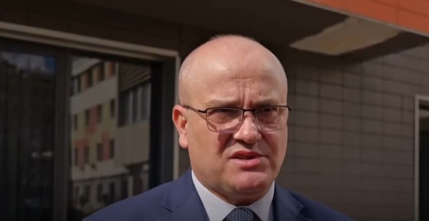 Avdyli i përgjigjet Gërvallës: Dorëheqja s'më pengon të jem pjesë e grupit të VV-së në Kuvend