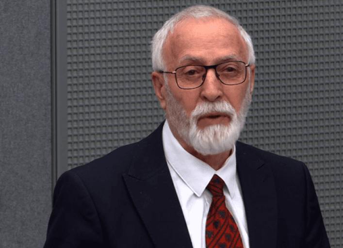 "Kur e vërteta thuhet thjesht, ajo nuk ka nevojë për zbukurime"