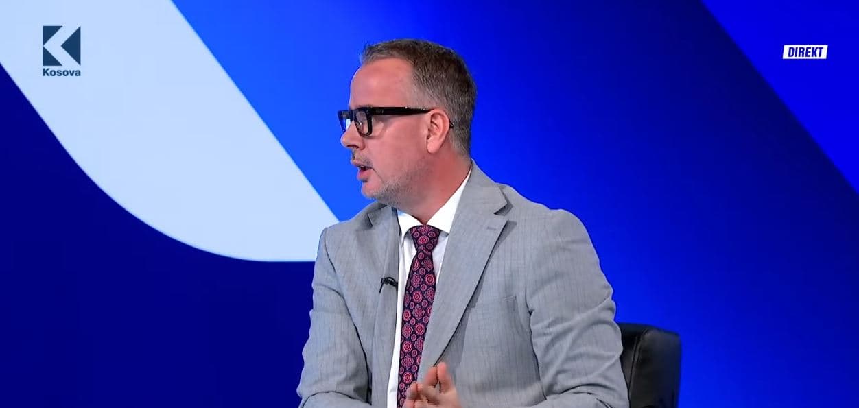 Kajtazi ironizon: Ahtisaari nuk e ka paraparë që një parti mund ta përmbys rendin kushtetues