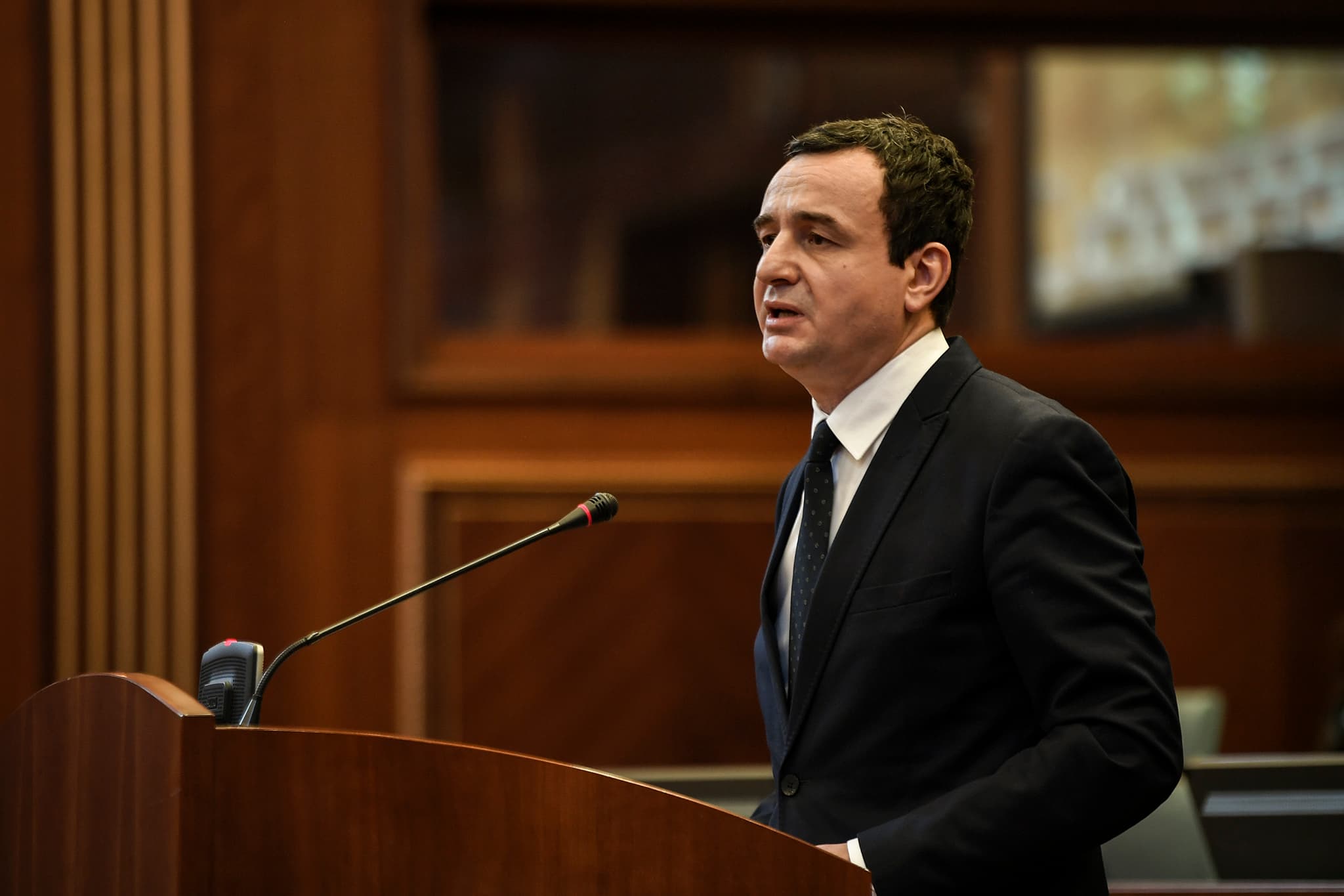 Albin Kurti propozon kabinetin qeveritar