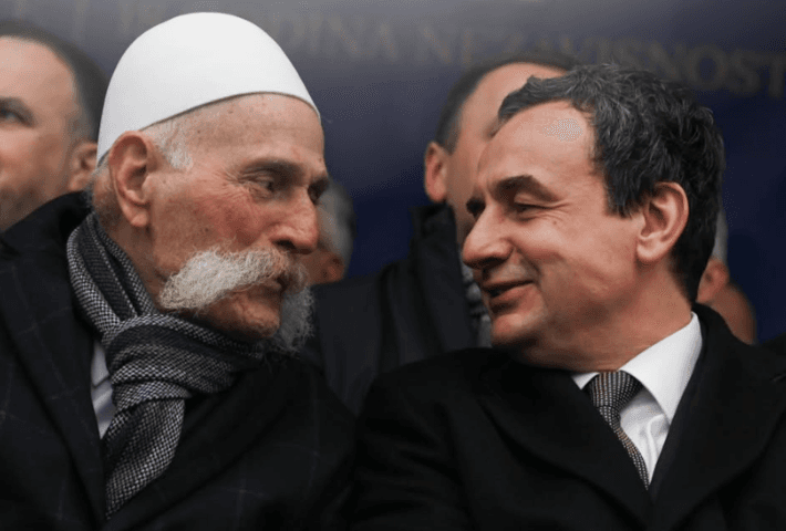 Kryeministri konfirmon vizitën te Baca Rifat në Prekaz