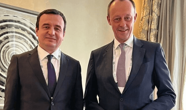 Merz uron Kurtin: Merrni vendimet e duhura për integrimin euroatlantik të Kosovës