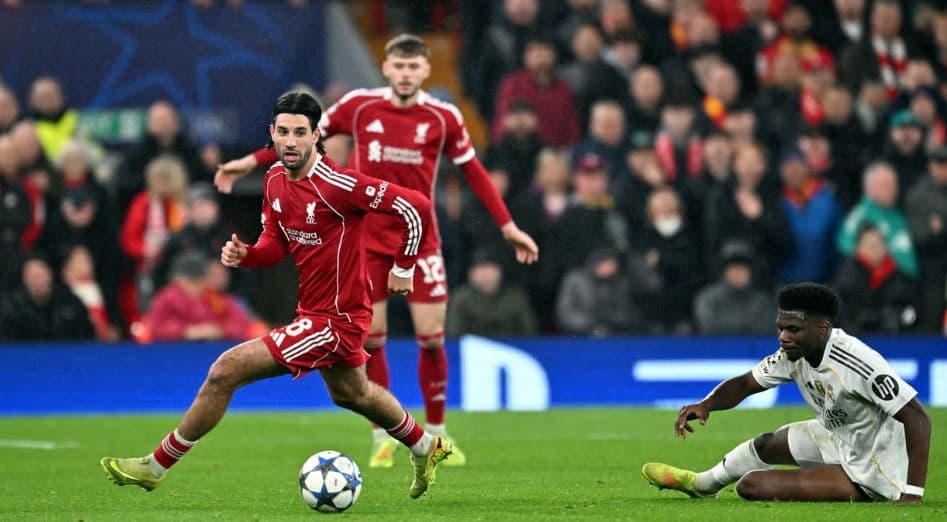 Shkëmbim “bombë” në horizont mes Real Madridit dhe Liverpoolit