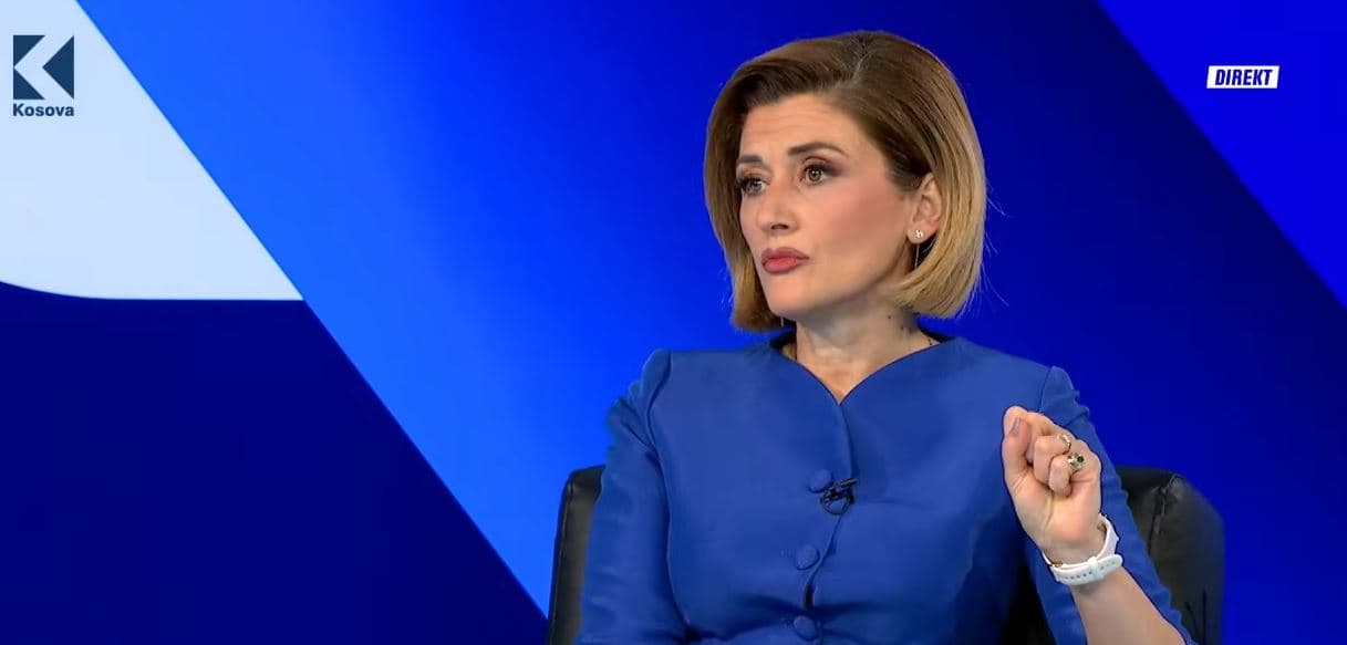“Sulm brutal e goditje nën brez”, Kusari-Lila për lajmet rreth orientimit seksual të vëllait (VIDEO)