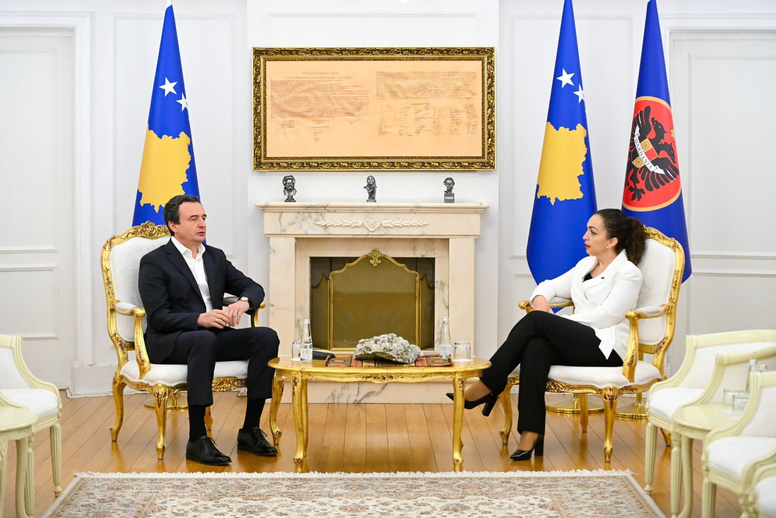 Edhe në skajin e afatit, kalkulimet për presidentin nuk ndalen